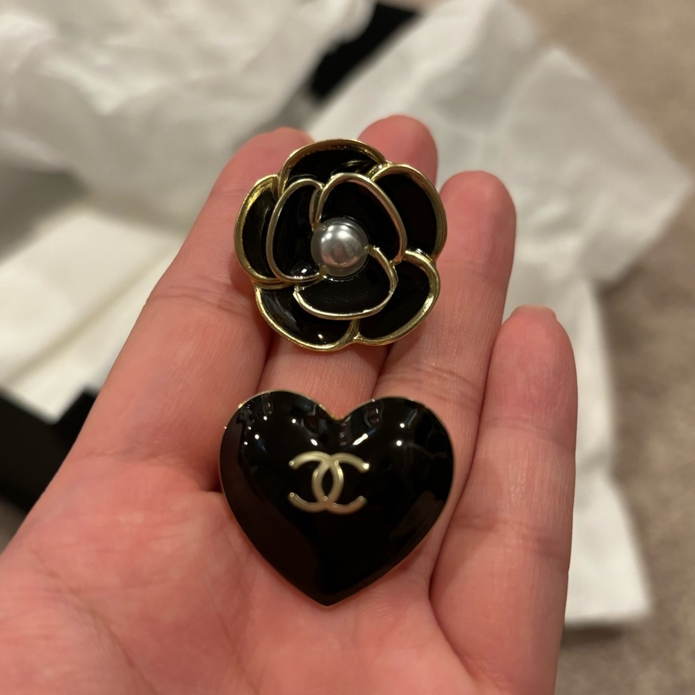 Chanel charms